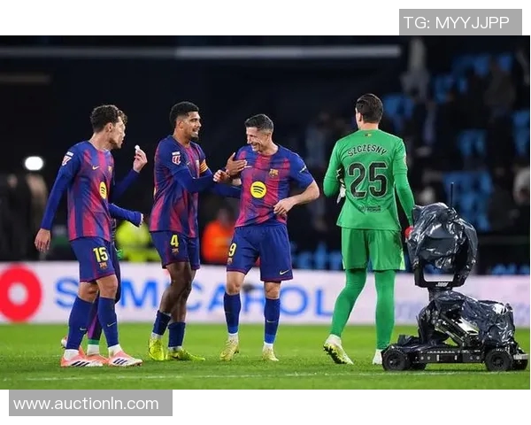 巴拉多利德宣布与西甲球星巴勃罗签约，引发球迷热议